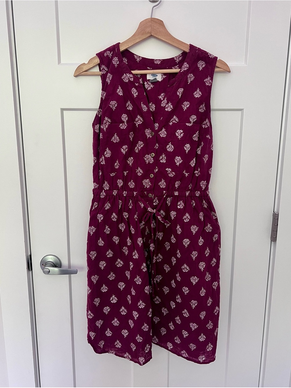 Old Navy Sleeveless Burgundy Floral Dress with Waist Tie- small